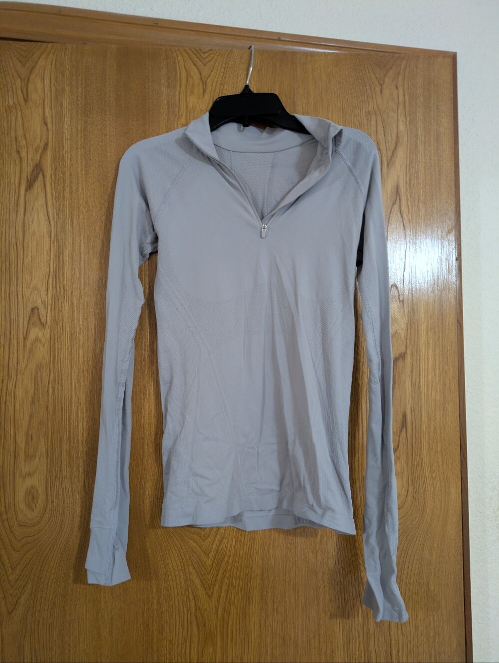 Athleta Light Gray Women's Long-Sleeve Quarter-Zip Top